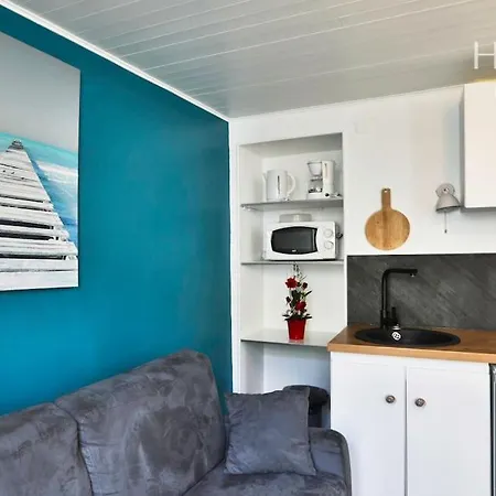 Cosy, Entre Et Commerces لي سابلِ دولونْ